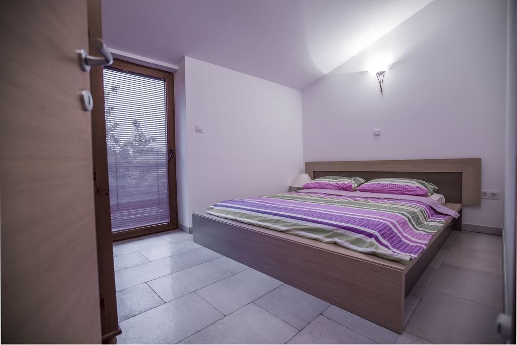 Apartments Villa Kras Krk Malinska Eksteriør billede