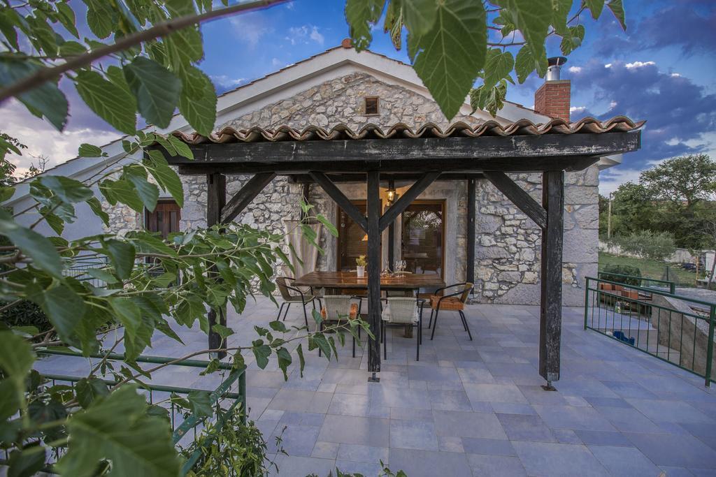 Apartments Villa Kras Krk Malinska Eksteriør billede